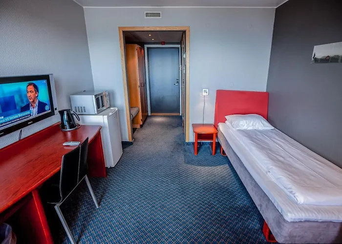F2 Hotel